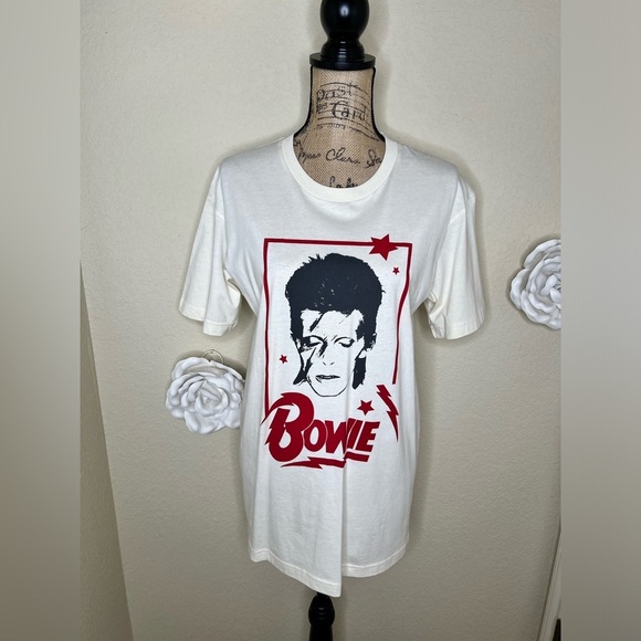 NTM: Goodie Two Shoes Unisex Bowie Ziggy Stardust Cream Red & Black T Shirt Sz M - Picture 1 of 15